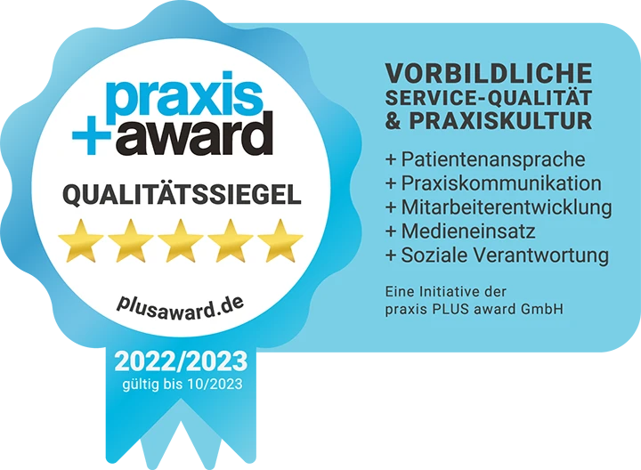 Q-Zahnaerzte Freiburg haben das 5-Sterne-Qualitätssiegel des praxis + award 2022, 2023 für vorbidliche Service-Qualität & Praxiskultur. Patientenansprache, Praxiskommunikation, Mitarbeiterentwicklung, Medieneinsatz, Soziale Verantwortung